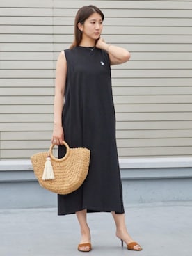 「U.S. POLO ASSN.（ユーエスポロアッスン）のU.S. POLO ASSN./ユーエスポロアッスン Shoulder-tuck dress ショルダータックワンピース ダブルホースマン刺繍 ノースリーブ Aライン カットソー Tシャツワンピース 2026年 夏 夏服（ワンピース、ブラック系）」を使った、rooptokyo_irさん（レディース・160cm）の夏コーディネート
