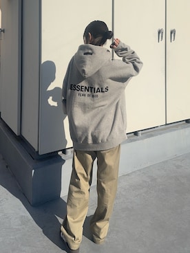 「シンプル」｜「アイテム（パーカー）」を使った、rooptokyo_irさん（レディース・157cm）の冬コーディネート