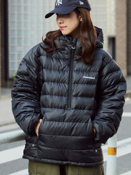 Liberaiders/リベレイダース DOWN HALF ZIP HOODIE ブランドロゴ