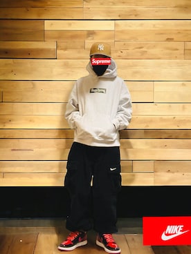 「Supreme （シュプリーム）のアイテム（カーゴパンツ）」を使った、369(弥勒)さん（メンズ・162cm）の冬コーディネート