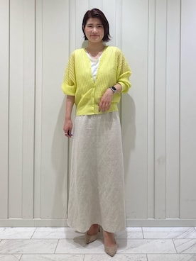 「INDIVI（インディヴィ）の【洗える】シアーVネックショートカーディガン（Cardigans、グリーン系）」を使った、YUMEさん（レディース・158cm）の夏コーディネート