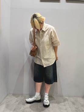 「TAKEO KIKUCHI（タケオキクチ）のアイテム」を使った、𝐘𝐔𝐍𝐀さん（レディース・165cm）の夏コーディネート
