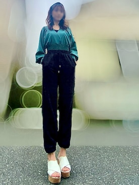 「アイテム（スウェットパンツ）」を使った、asuka𓂃⸜♡⸝さん（レディース・164cm）の春コーディネート