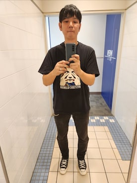 「HYSTERIC GLAMOUR（ヒステリックグラマー）のアイテム（Tシャツ/カットソー）」を使った、shinn_akkunnさん（メンズ・180cm）の秋コーディネート