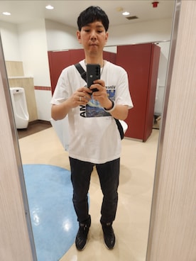 「UNIQLO（ユニクロ）のアイテム（Tシャツ/カットソー、ホワイト系）」を使った、shinn_akkunnさん（メンズ・180cm）の夏コーディネート