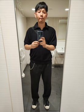 「GU（ジーユー）のアイテム（ポロシャツ、ブラック系）」を使った、shinn_akkunnさん（メンズ・180cm）の春コーディネート