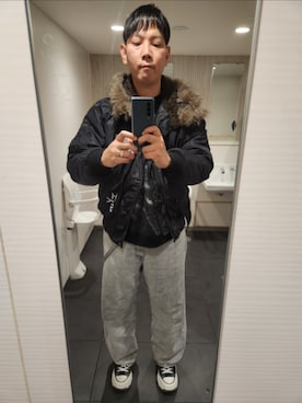 「HYSTERIC GLAMOUR（ヒステリックグラマー）のアイテム（ミリタリージャケット、ブラック系）」を使った、shinn_akkunnさん（メンズ・180cm）の春コーディネート