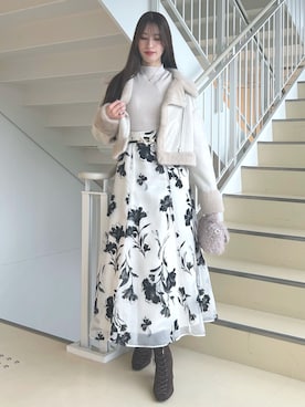 「アイテム（ムートンコート）」を使った、ayamoさん（レディース・165cm）の秋コーディネート