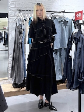 「PAGEBOY（ページボーイ）のハイショクステッチフリルスカート（裙子、ブラック系）」を使った、あちさん（レディース・168cm）の夏コーディネート