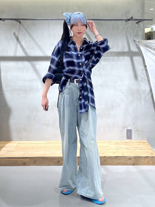 完売PAGEBOY デニムセットアップ　グリーン PAGEBOY（ページボーイ）の「カラーデニムセットアップ