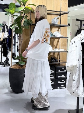 「PAGEBOY（ページボーイ）のプラットチャンキースニーカー（スニーカー、ブラック系）」を使った、あちさん（レディース・168cm）の春コーディネート