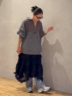 「JEANASIS（ジーナシス）のボリュームフリルスカート/1068016（スカート、ブラック系）」を使った、bychiiiiiidaさん（レディース・161cm）の秋コーディネート
