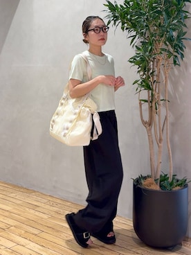 「JEANASIS（ジーナシス）のミリタリータックボリュームパンツ/657336（その他パンツ、ブラック系）」を使った、bychiiiiiidaさん（レディース・161cm）の夏コーディネート