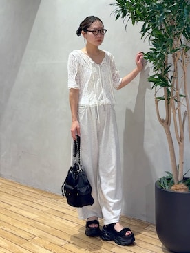 「JEANASIS（ジーナシス）のチェーンハンドルキンチャクBAG/1023355（ショルダーバッグ、ブラック系）」を使った、bychiiiiiidaさん（レディース・161cm）の夏コーディネート