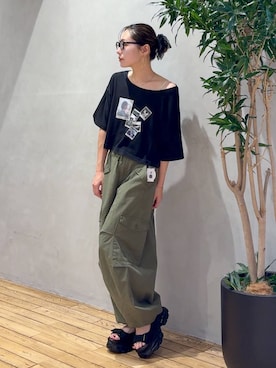「JEANASIS（ジーナシス）のArtフォトコラージュボートネックプリントTEE/1055890（Tシャツ/カットソー、ブラック系）」を使った、bychiiiiiidaさん（レディース・161cm）の夏コーディネート