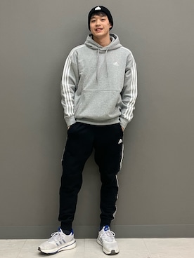 「adidas（アディダス）のアイテム（ニットキャップ/ビーニー）」を使った、YKさん（メンズ・177cm）の冬コーディネート