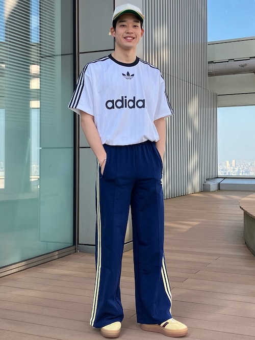 adidasルーズトラックスーツパンツ adidas（アディダス）の「ルーズ トラックスーツパンツ