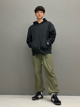 「サンバ」｜「アイテム（カーゴパンツ）」を使った、YKさん（メンズ・177cm）の秋コーディネート