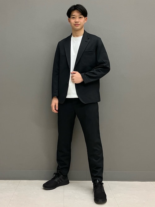 adidas 再構築　テーラードジャケットブラック 再構築 セットアップ リメイク adidasヴィンテージ テーラード