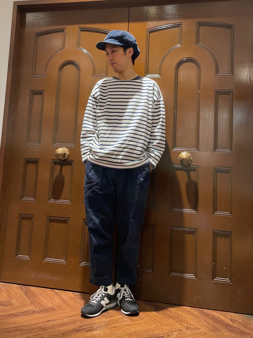 「フレンチワーク、オトナカジュアル、大人カジュアル、カジュアル、今日のコーデ、ootd、ボーダー、シンプル、古着MIX、スニーカー、帽子、New Balance」｜「Le Minorのアイテム（Tシャツ/カットソー、ホワイト系）」を使った、Makiさん（メンズ・168cm）の夏コーディネートの1枚目の写真