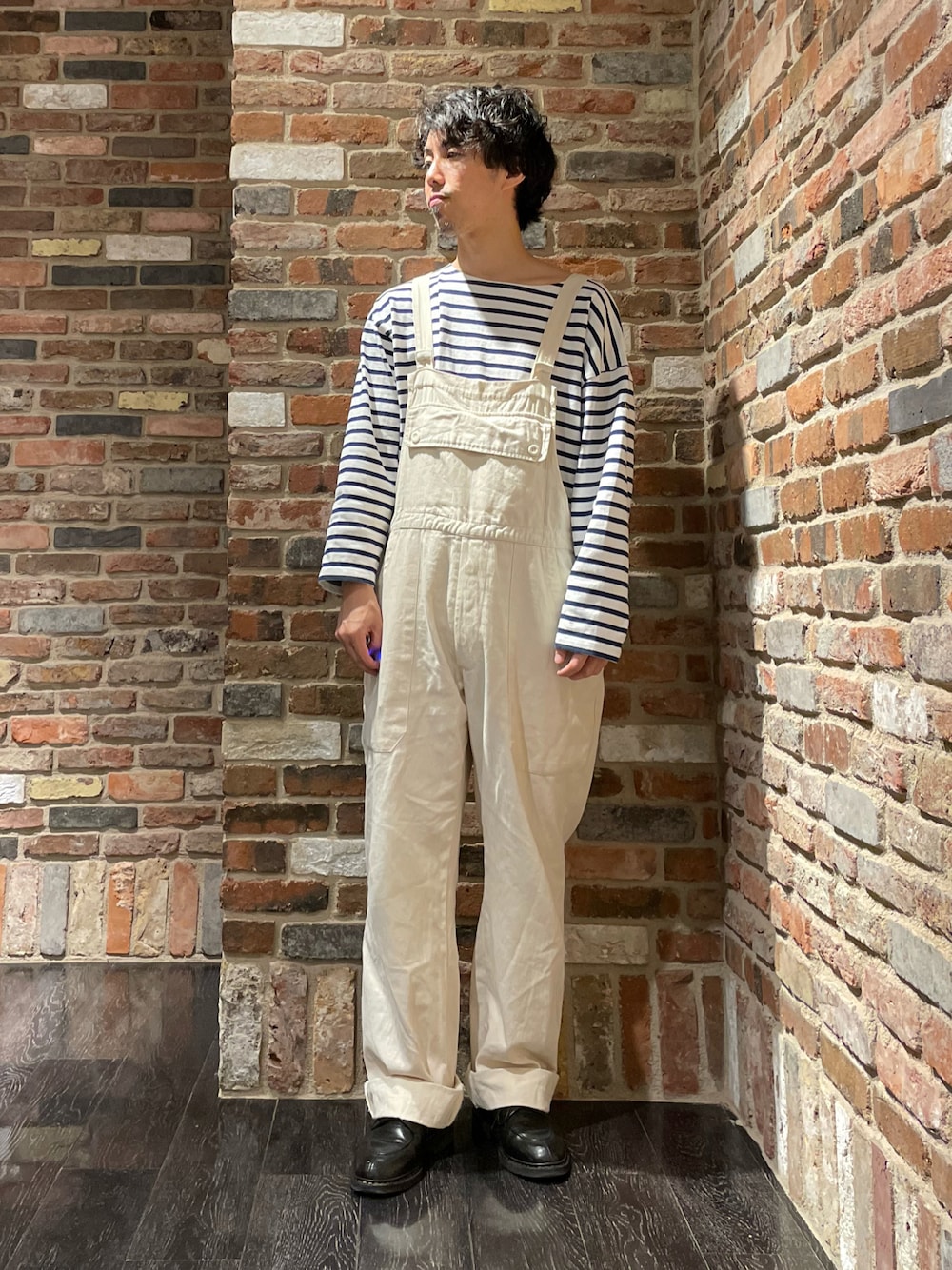 「カジュアルコーデ、フレンチワーク、オトナカジュアル、夏コーデ、今日のコーデ、ootd、古着好きな人と繋がりたい、ホワイト、ボーダー、ゆるコーデ」｜「Le Minorのアイテム（Tシャツ/カットソー、ホワイト系）」を使った、Makiさん（メンズ・168cm）の夏コーディネートの1枚目の写真