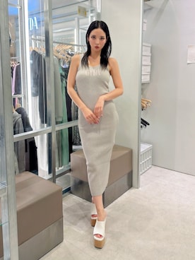 「GYDA（ジェイダ）のコルクチャンキーサンダル（サンダル、ホワイト系）」を使った、YUKIさん（レディース・164cm）の夏コーディネート