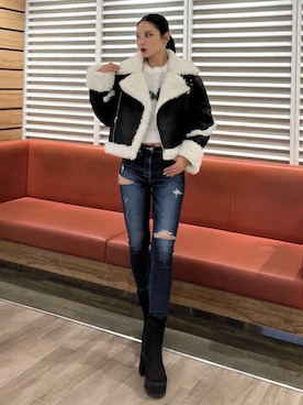 「アイテム（ムートンコート）」を使った、YUKIさん（レディース・164cm）の秋コーディネート