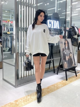 「GYDA（ジェイダ）のバルキーショートブーツ（ブーツ、ブラック系）」を使った、YUKIさん（レディース・164cm）の夏コーディネート