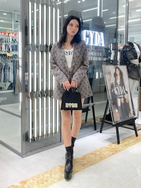「GYDA（ジェイダ）のバルキーショートブーツ（ブーツ、ブラック系）」を使った、YUKIさん（レディース・164cm）の夏コーディネート
