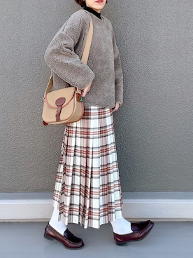 「アイテム（ローファー）」を使った、Leecoさん（レディース・164cm）の冬コーディネート