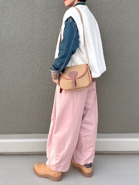 「アイテム（ベスト）」を使った、Leecoさん（レディース・164cm）の秋コーディネート