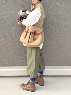 「KELTY✖️Samantha SM2のアイテム（ベスト、ベージュ系）」を使った、Leecoさん（レディース・164cm）の秋コーディネート