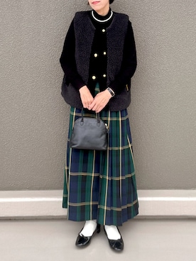 「アイテム（ベスト）」を使った、Leecoさん（レディース・164cm）の秋コーディネート