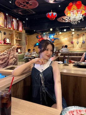 「YOLO（ヨーロ）のアイテム（トップス、ブルー系）」を使った、kanaeさん（レディース・153cm）の春コーディネート