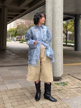 「KBF（ケイビーエフ）のシアーチェックレイヤードシャツ（シャツ/ブラウス、ブルー系）」を使った、タカタニさん（レディース・149cm）の春コーディネート