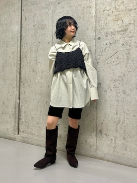 「KBF（ケイビーエフ）のオーバーサイズミニマルシャツ（シャツ/ブラウス、グリーン系）」を使った、タカタニさん（レディース・149cm）の春コーディネート