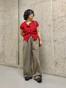 「KBF（ケイビーエフ）のコンパクトメランジニット（ニット/セーター、レッド系）」を使った、タカタニさん（レディース・149cm）の春コーディネート