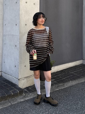 「KBF（ケイビーエフ）のシアーボーダールーズニット（ニット/セーター、ブラウン系）」を使った、タカタニさん（レディース・149cm）の夏コーディネート