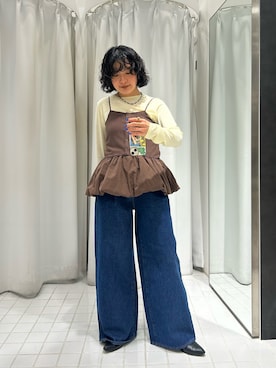 「KBF（ケイビーエフ）のバルーンビスチェSETトップス（Tシャツ/カットソー、イエロー系）」を使った、タカタニさん（レディース・149cm）の冬コーディネート