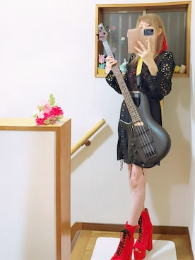 「PAGEBOY（ページボーイ）の3Dフラワーレース2WAYブラウス（シャツ/ブラウス、ブラック系）」を使った、mami太郎さん（レディース・162cm）の夏コーディネート