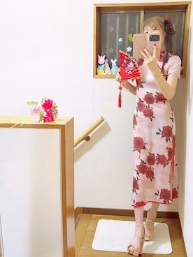 「SHEINのゴールドのストラップが特徴のピンクのサンダル👠淡い色に一目惚れ😍💘（サンダル、ピンク系）」を使った、mami太郎さん（レディース・162cm）の夏コーディネート