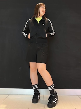 「アイテム（ジャージ）」を使った、Y.Wさん（レディース・159cm）の夏コーディネート