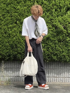 「epnok（エプノック）のアイテム（財布/小物）」を使った、間井谷　勇生【大阪美容師】さん（メンズ・169cm）の夏コーディネート
