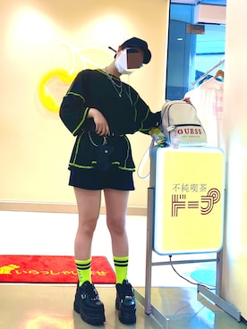 「蛍光カラー」｜「アイテム（ワンピース/ドレス）」を使った、しおちゃんさん（レディース・153cm）の夏コーディネート