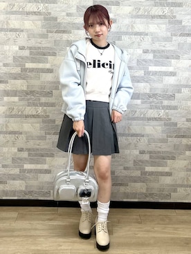 「ミニスカート」｜「アイテム（マウンテンパーカー）」を使った、Neneさん（レディース・152cm）の秋コーディネート