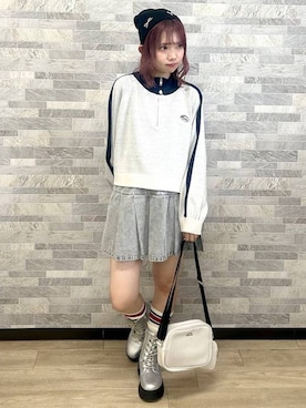 「アイテム（デニムスカート、グレー系）」を使った、Neneさん（レディース・152cm）の秋コーディネート