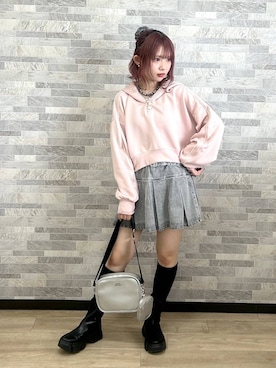 「アイテム（デニムスカート、グレー系）」を使った、Neneさん（レディース・152cm）の秋コーディネート