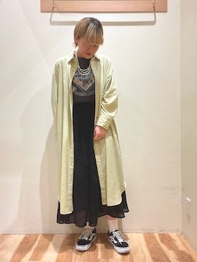 「Samansa Mos2 blue（サマンサモスモスブルー）のアイテム（シャツワンピース）」を使った、ナツミさん（レディース・163cm）の春コーディネート