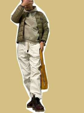 「シンプル」｜「アイテム（パーカー）」を使った、zizitownさん（メンズ・175cm）の秋コーディネート