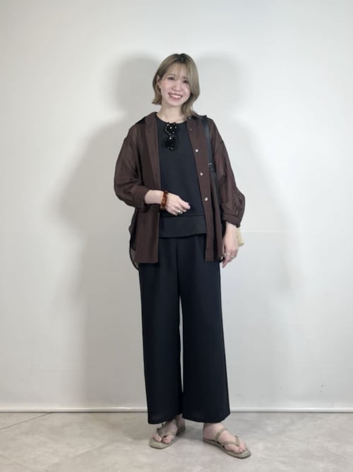 美品　グリーンレーベルリラクシング　黒　ビジネススーツ パンツスーツ上下40 美品 グリーンレーベルリラクシング 黒 ビジネススーツ パンツスーツ